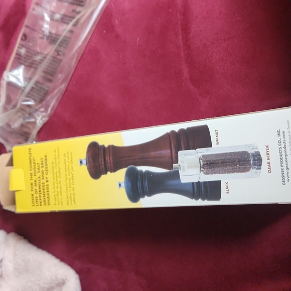COPY - Vintage Mr. Dudley/Gessner PepperMill 10" Glossy Walnut #MRD8CS10PGW NIB - Picture 4 of 6